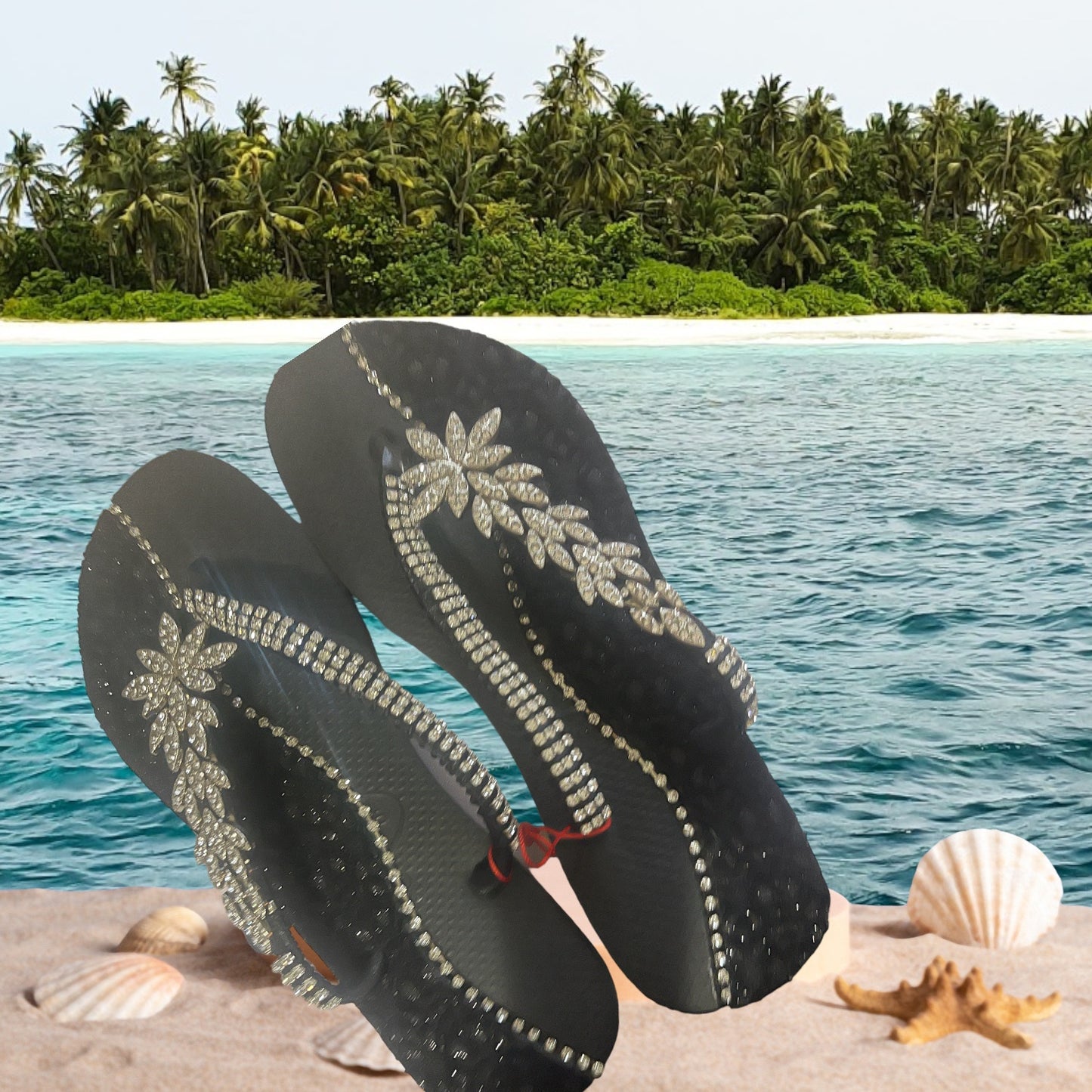 Black/gold or silver design