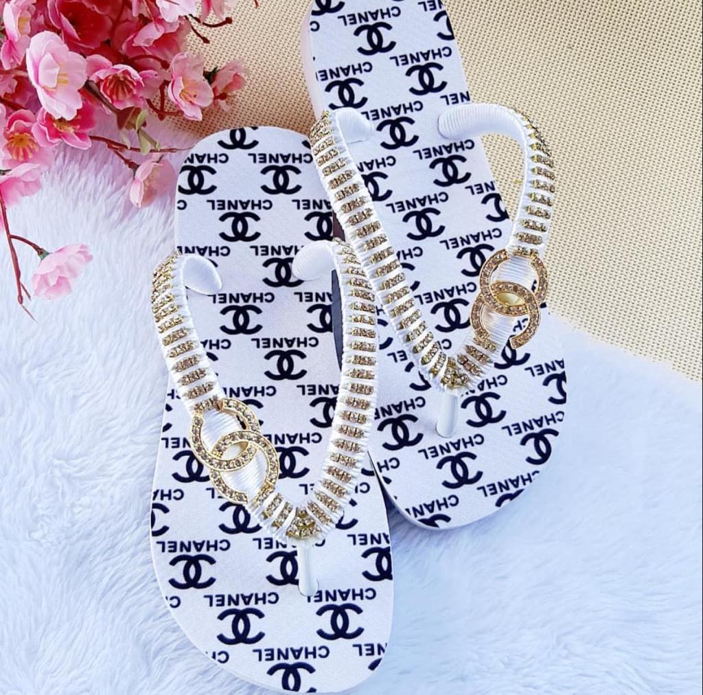 Luxury design flip flops