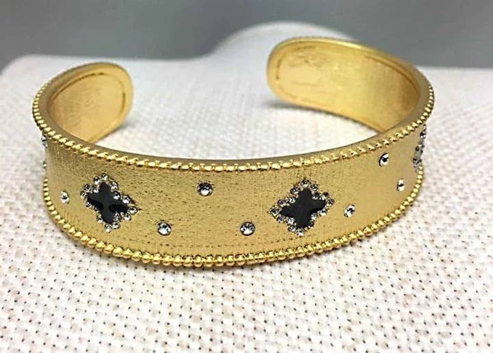 Juliana bangle