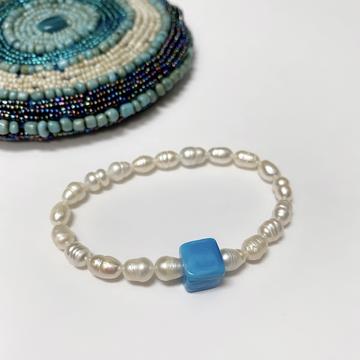 SANTORINI PEARLY EYES BRACELETS