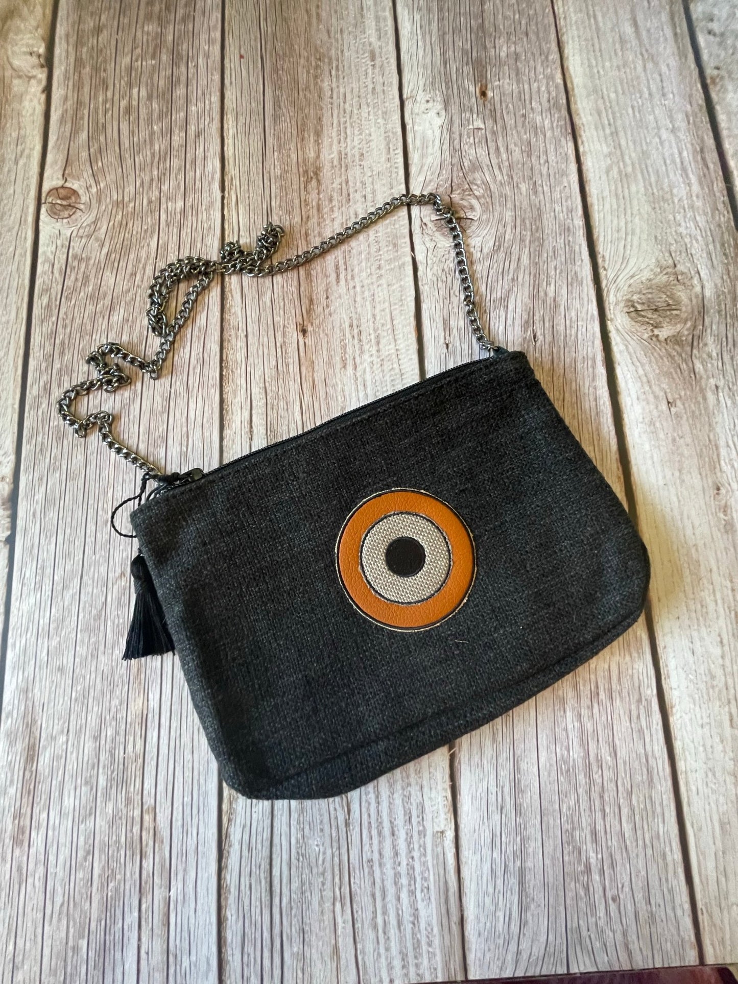 Crossbody with chain