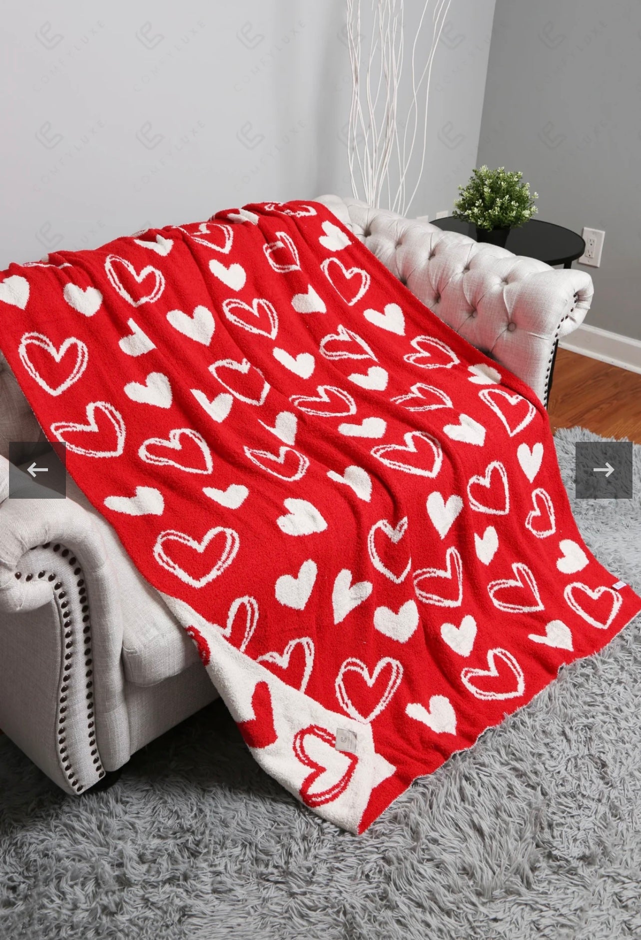 Kardoula throw blankets