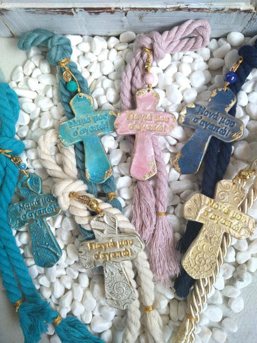 Family Cross Gouria