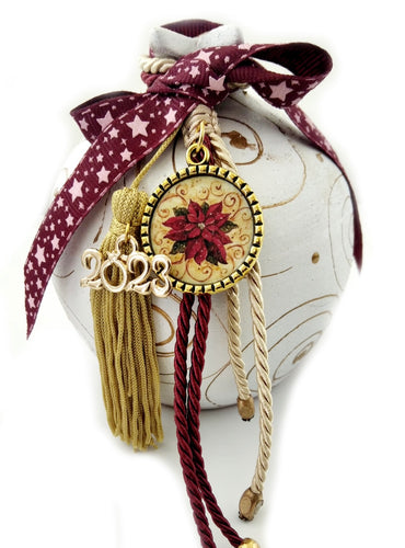 Elegant pomegranate with gold design