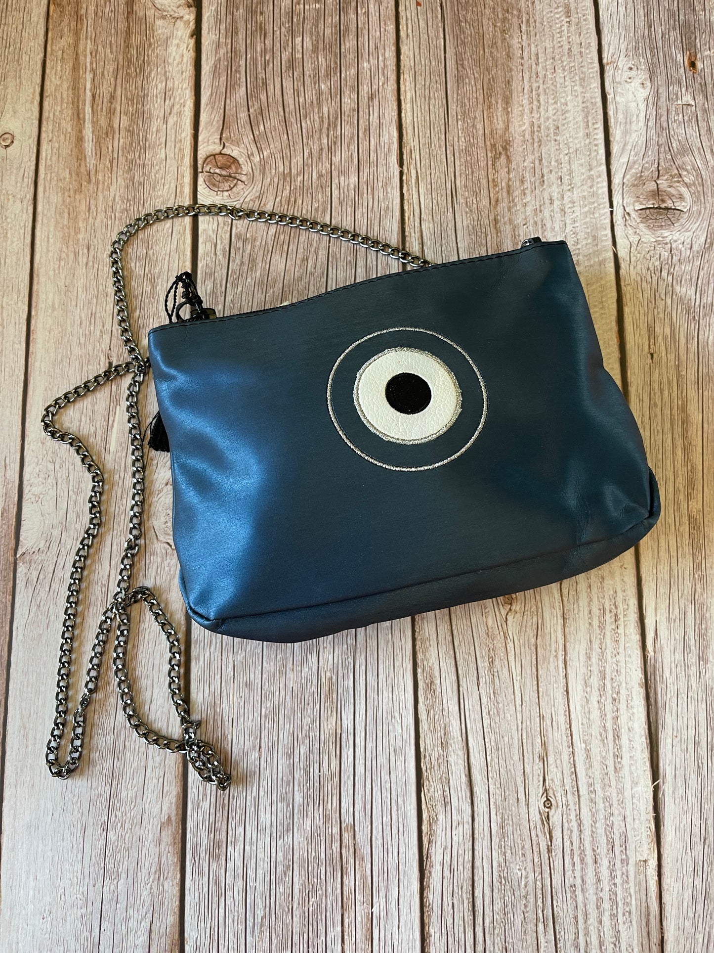 Crossbody with chain